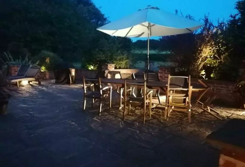 Aamiaismajoitus (B&B) Clumber Lane End Farm