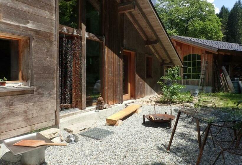 تختخواب و صبحانه Evergrin