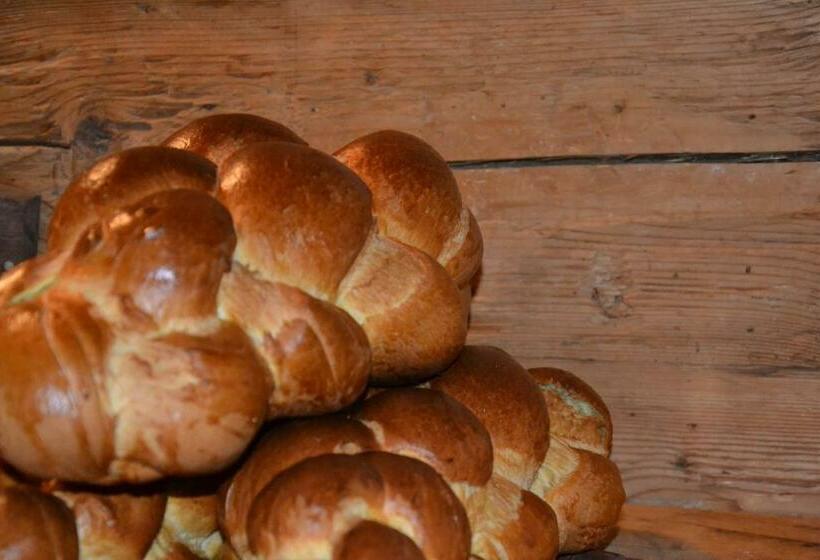 تختخواب و صبحانه Evergrin