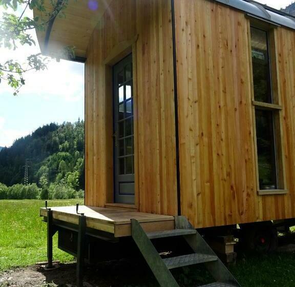 تختخواب و صبحانه Evergrin