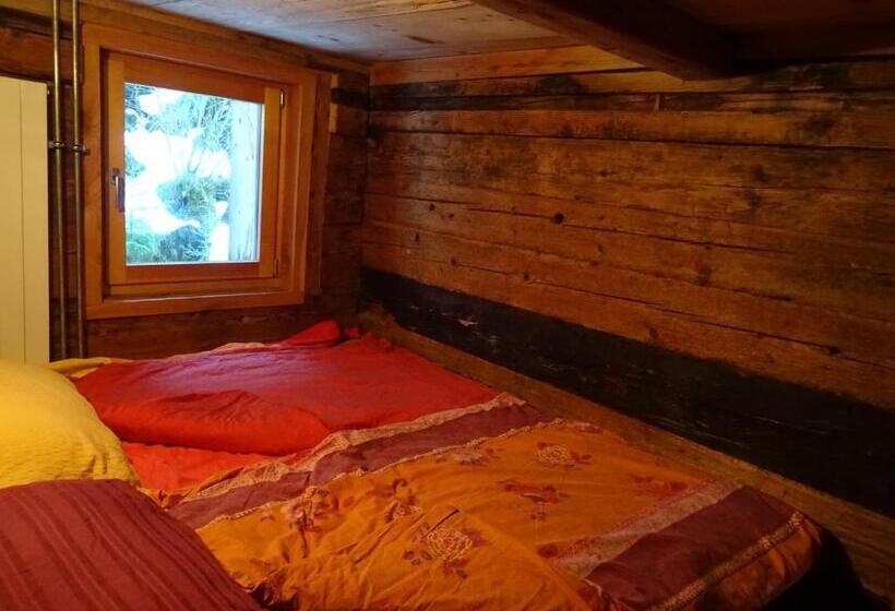 تختخواب و صبحانه Evergrin