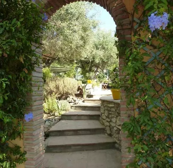 تختخواب و صبحانه Finca Roca Vista