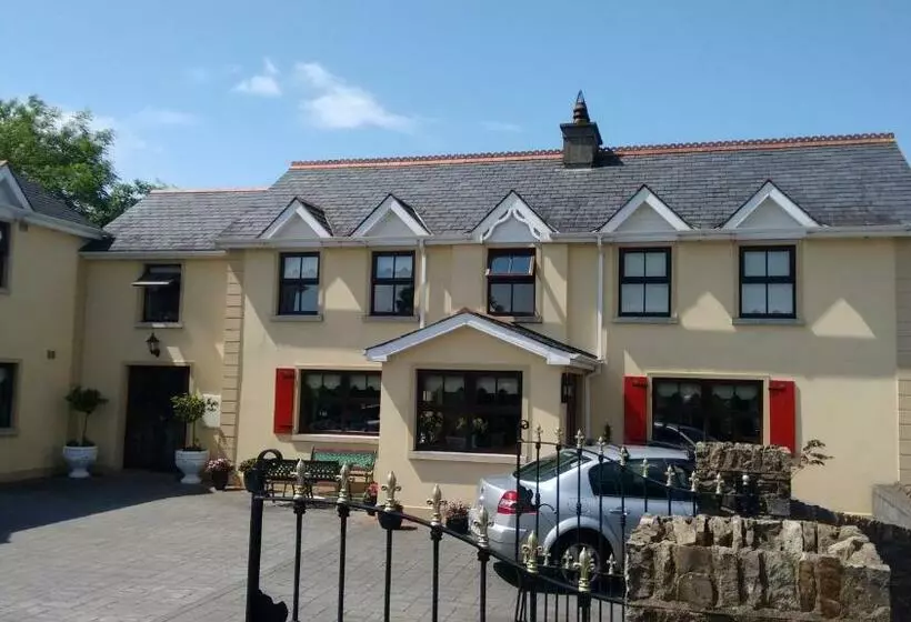 تختخواب و صبحانه Grannagh Castle House