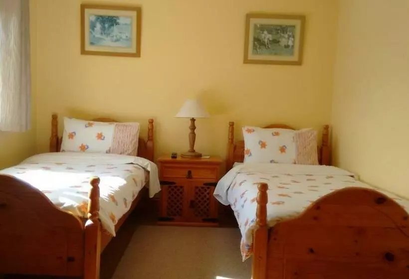 تختخواب و صبحانه Grannagh Castle House