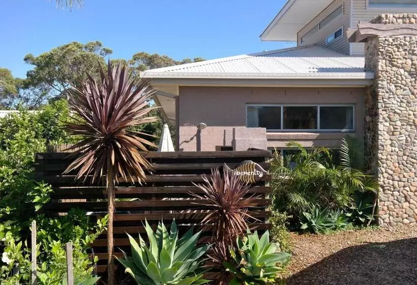 Aamiaismajoitus (B&B) Serenity Lodge For Couples