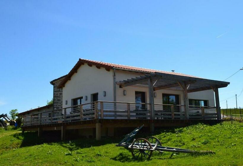 فندق Auberge Briassou