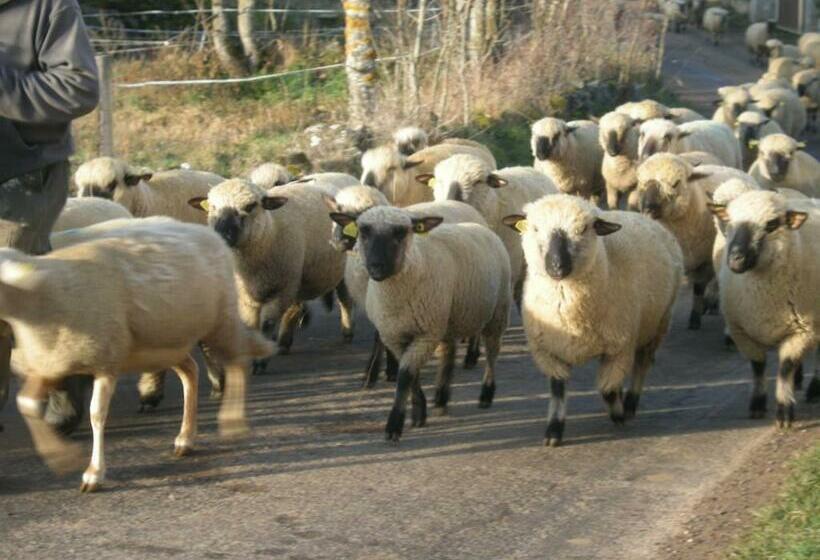 فندق Auberge Briassou