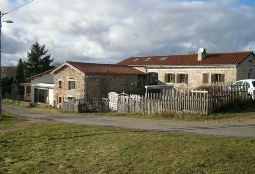 فندق Auberge Briassou