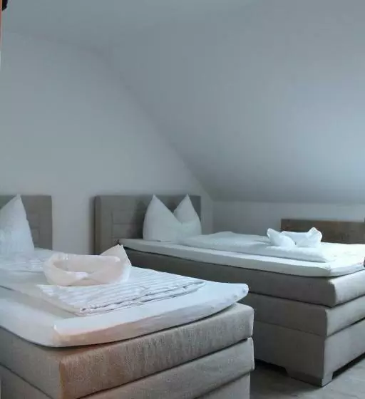 ペンション Gästehaus Hubertushof   24h Check In
