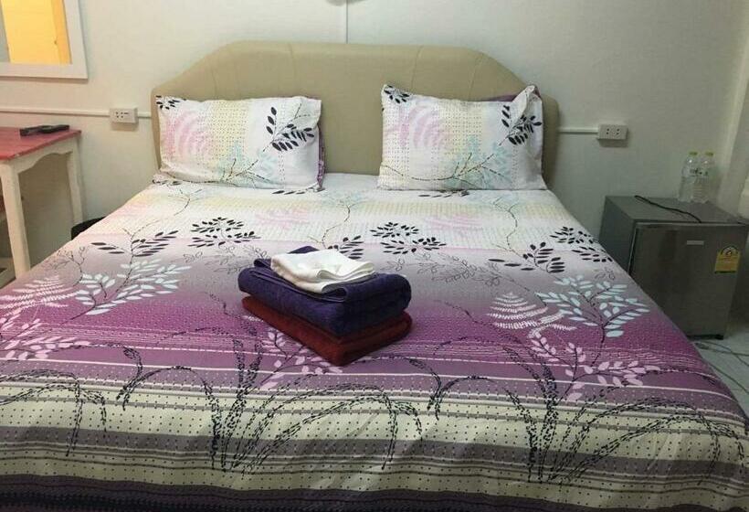 Pensió Happy Home Guest House