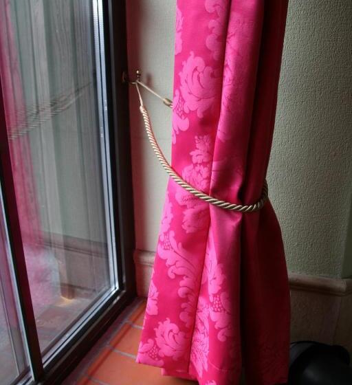 پانسیون Peahen Residence