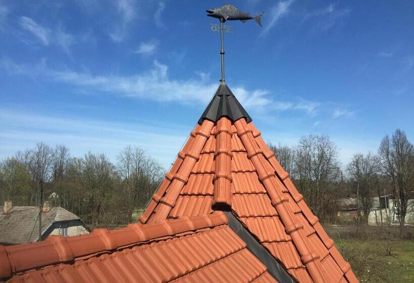 پانسیون Peahen Residence