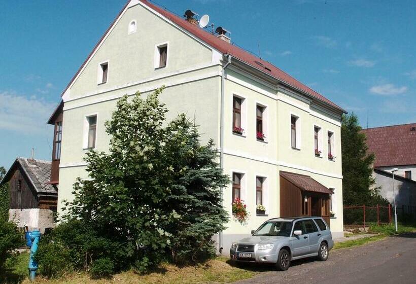 بنسيون Penzion, Apartmany Florian