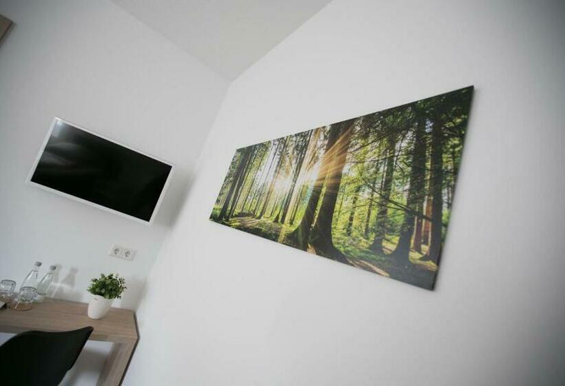 膳宿费 Zimmervermietung Reichert