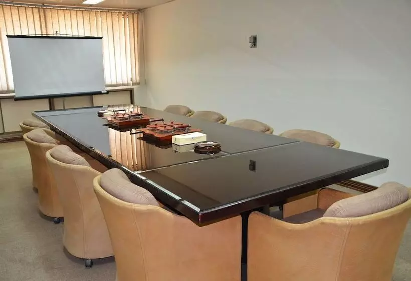 ホテル Al Hyatt Jeddah Continental