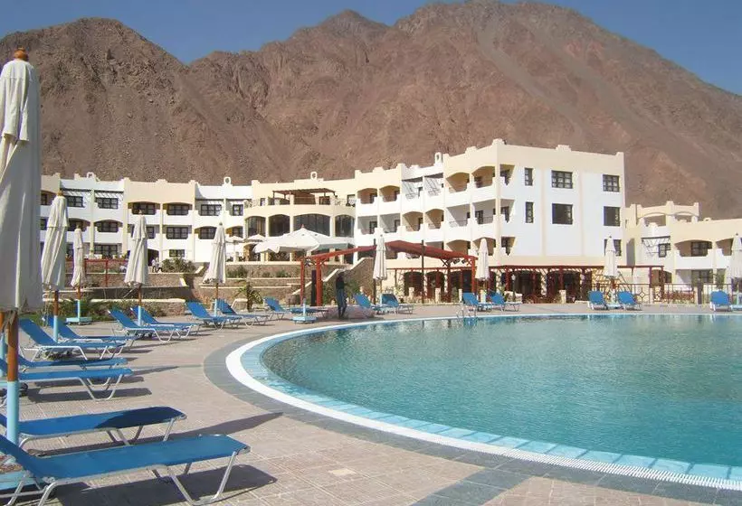 هتل Aquamarine Sun Flower Resort 