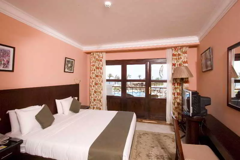 هتل Aquamarine Sun Flower Resort 