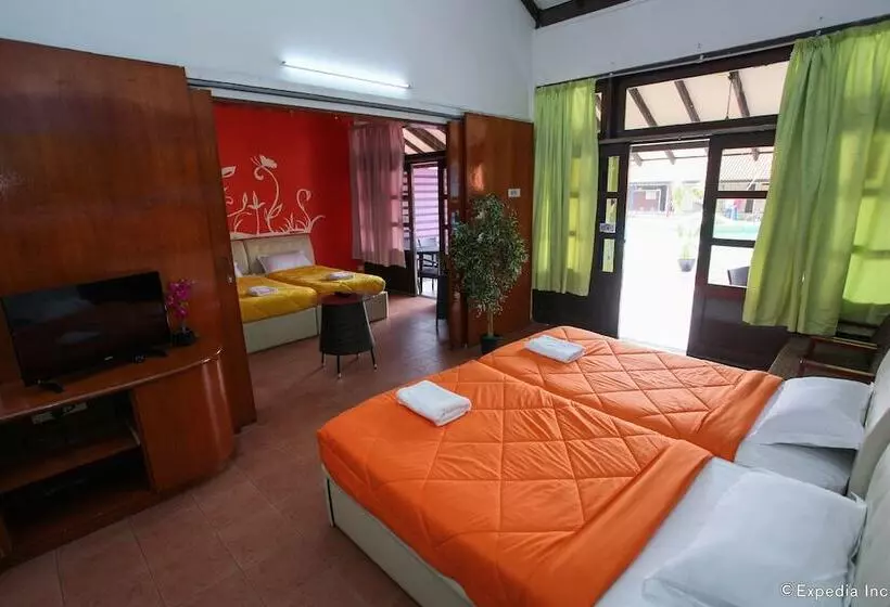 هتل CherryLoft Resorts