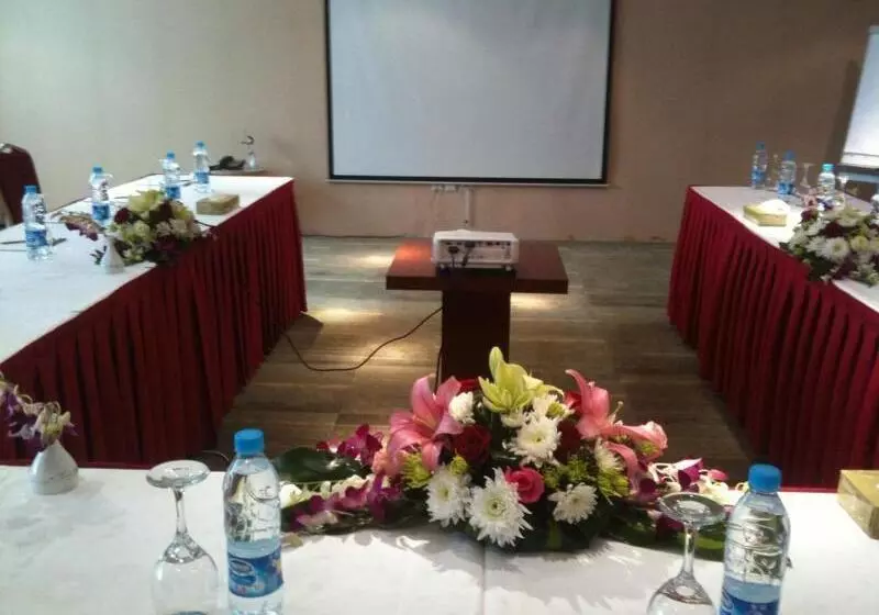 ホテル Coral Olaya  Riyadh