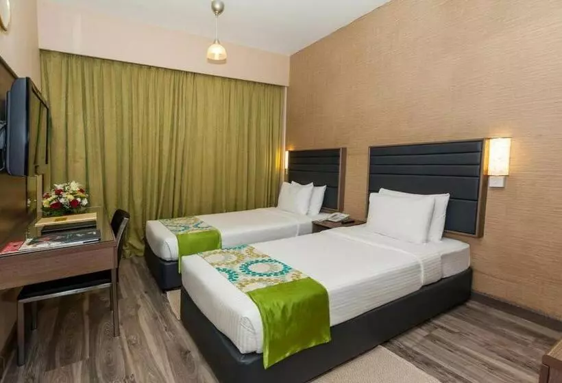 Отель Oasis Deira