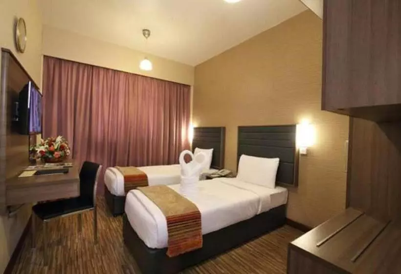 Отель Oasis Deira