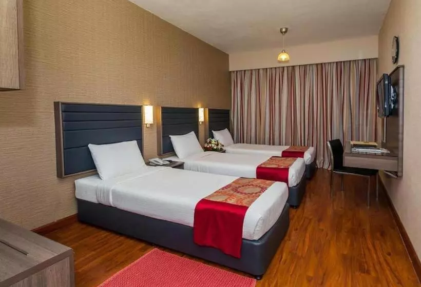 Отель Oasis Deira