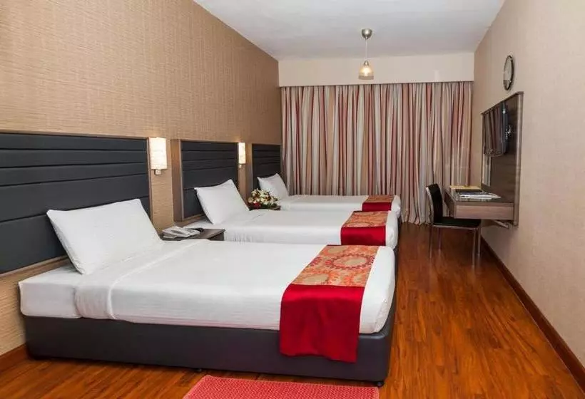 Отель Oasis Deira