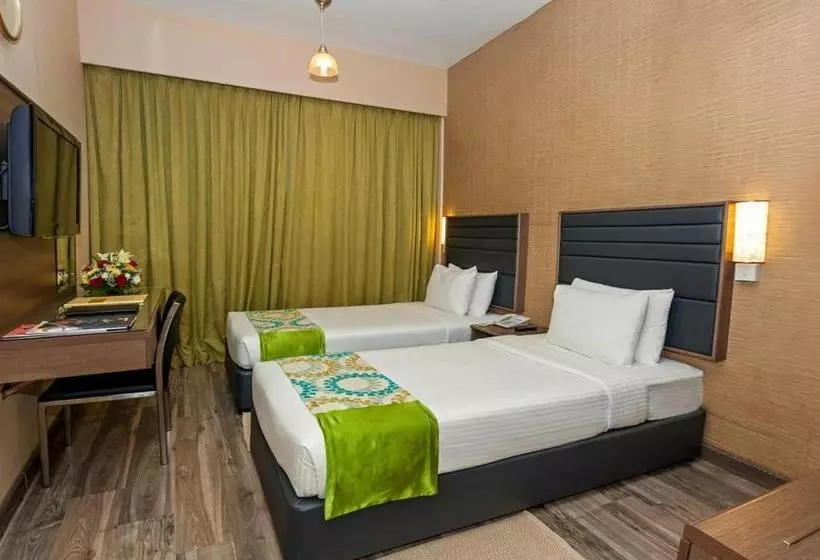 Отель Oasis Deira