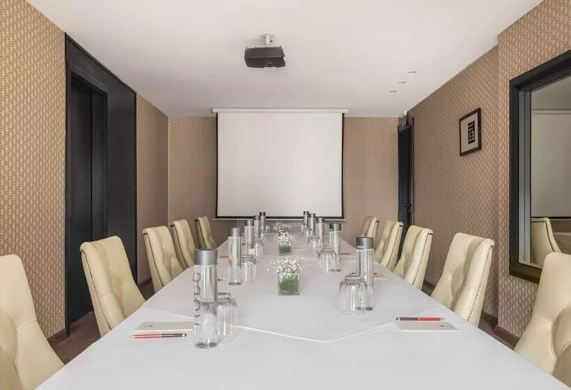 Отель Sofitel Shahd Al Madinah