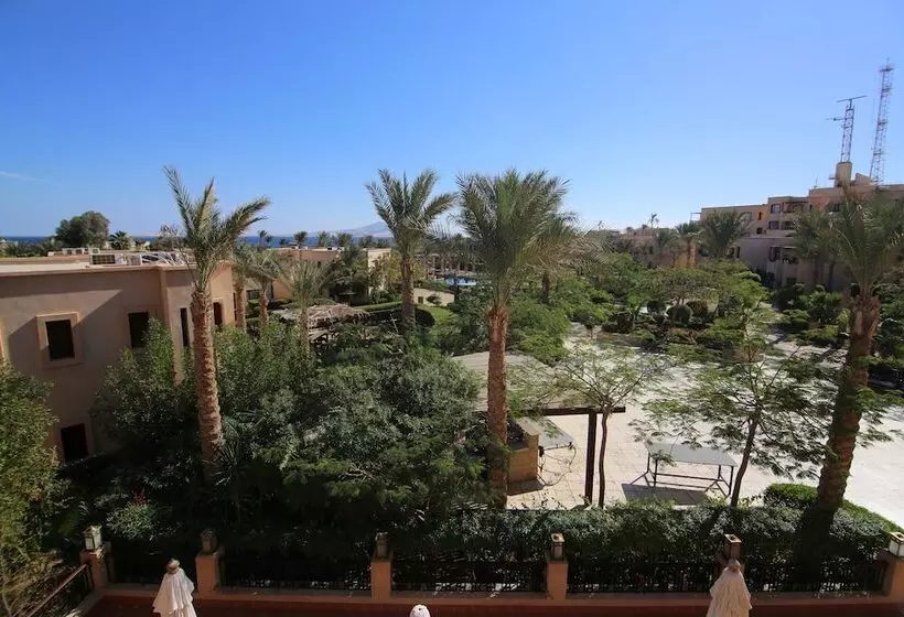 هتل Tamra Beach Resort