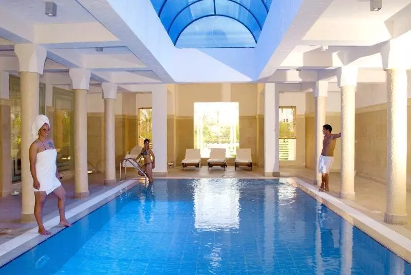 هتل Tamra Beach Resort