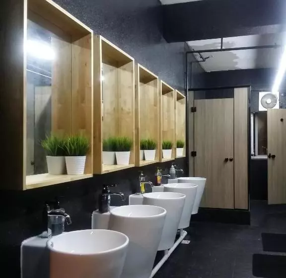 هتل The Inncrowd Backpackers Hostel, Singapore