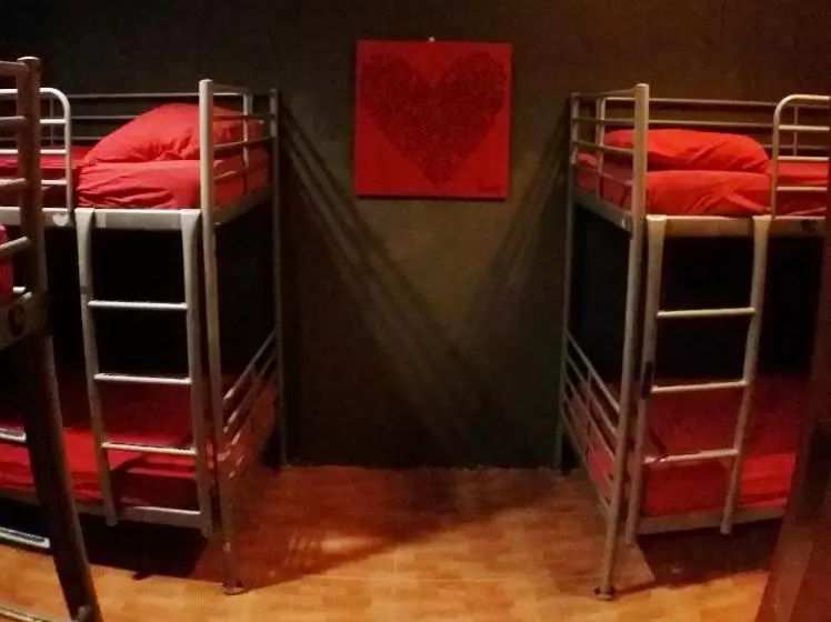 هتل The Inncrowd Backpackers Hostel, Singapore