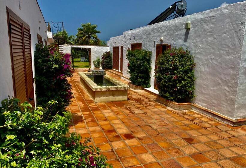 Albergue Spirit Garden Tarifa