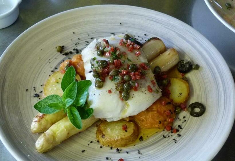 تختخواب و صبحانه La Ferme Du Hélivy