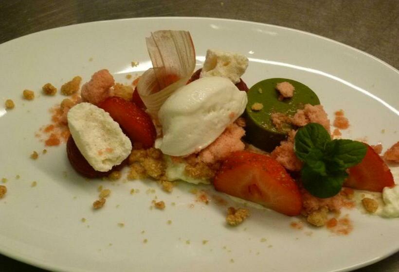 تختخواب و صبحانه La Ferme Du Hélivy