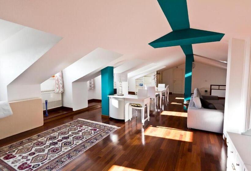 ベッドアンドブレックファースト Villa Magnolia Garda Lake