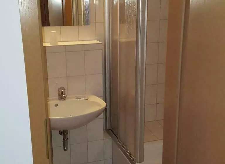 Retkeilymaja Lenggrieser Hof