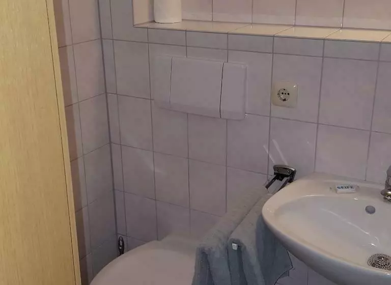 Retkeilymaja Lenggrieser Hof