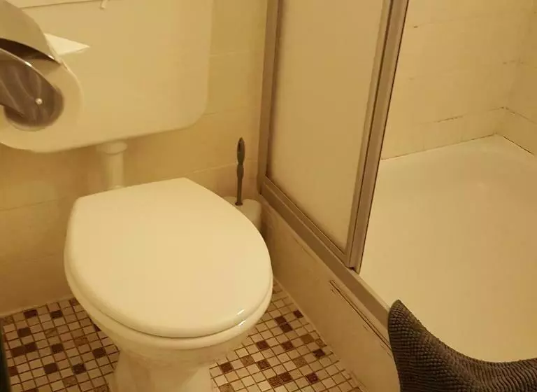 Retkeilymaja Lenggrieser Hof