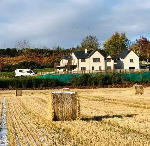 Aamiaismajoitus (B&B) Doura Lodge