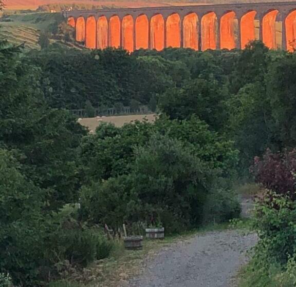 住宿加早餐  Doura Lodge