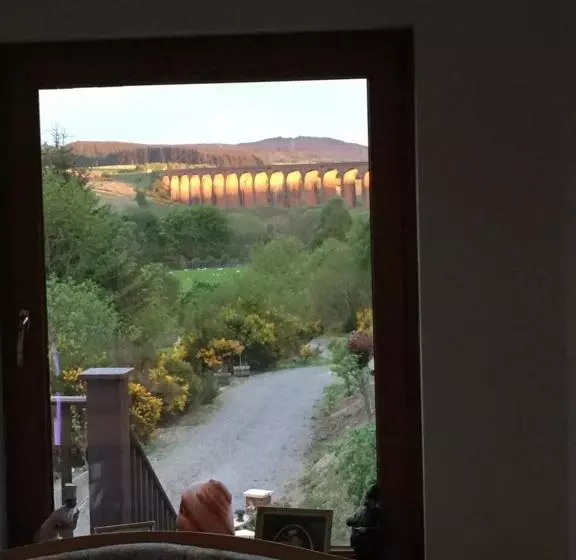 Aamiaismajoitus (B&B) Doura Lodge