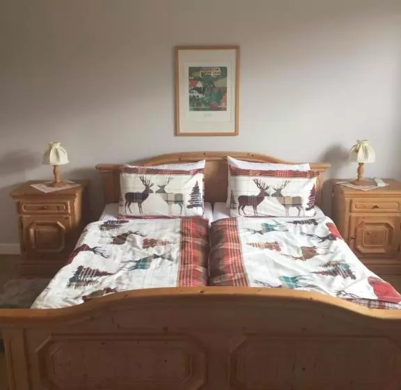 Aamiaismajoitus (B&B) Doura Lodge