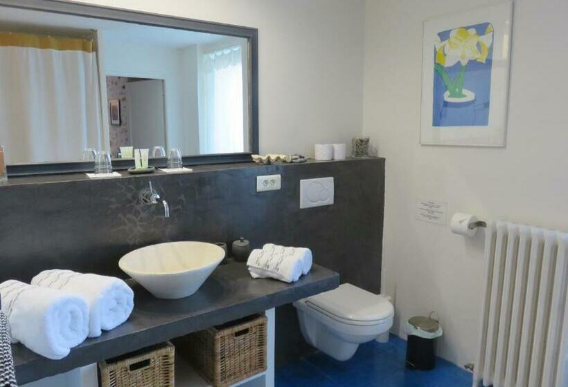 住宿加早餐  L Oustalet