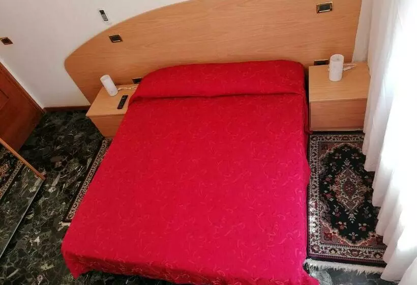تختخواب و صبحانه Sacco Bed&breakfast