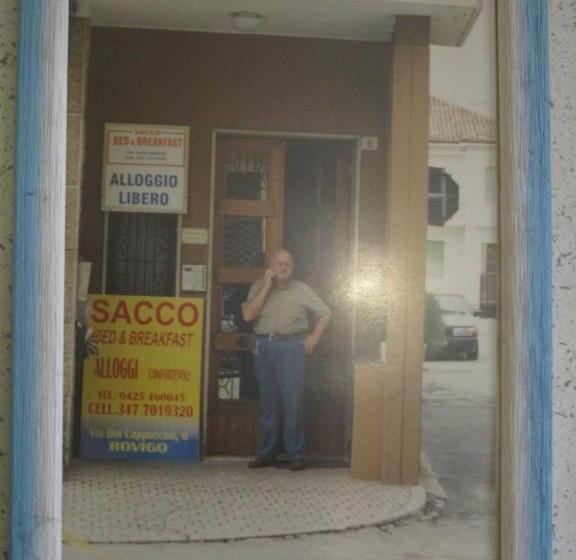 تختخواب و صبحانه Sacco Bed&breakfast