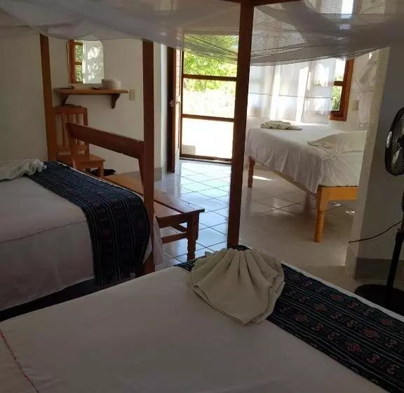 ホテル El Eden Bungalows