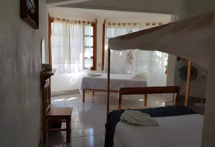 ホテル El Eden Bungalows