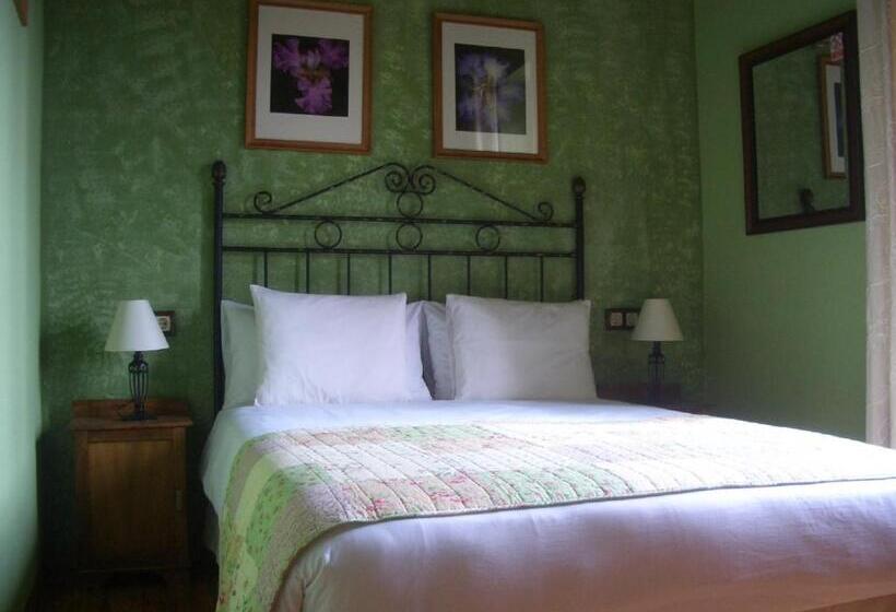 پانسیون As Jarras